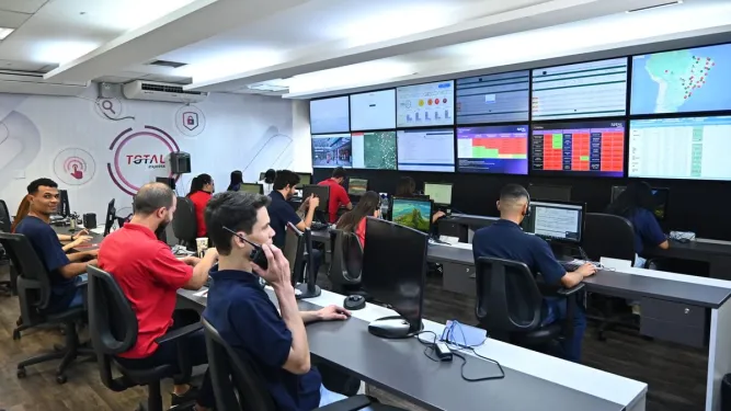 Novas tecnologias do varejo sendo usadas pela equipe da Total Express